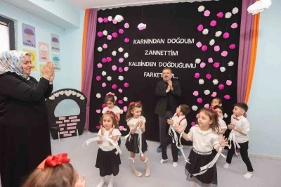 Plevne Anne &Ccedil;ocuk Oyun Evi&rsquo;nden Anneler G&uuml;n&uuml; etkinliği
