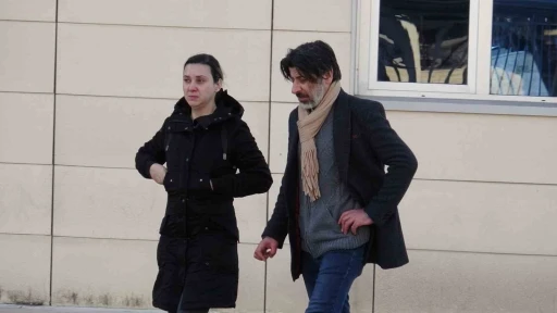 Polis &ccedil;ağırma tartışması kanlı bitti, gen&ccedil; baba hayatını kaybetti
