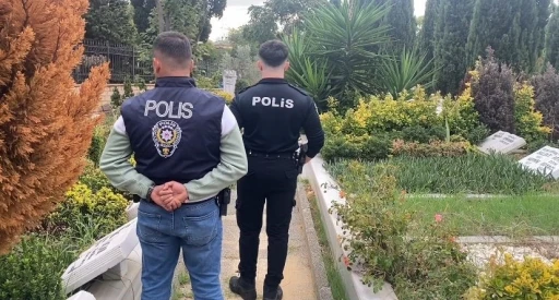 Polis, Cem Garipoğlu&rsquo;nun kabrinin bulunduğu mezarlıkta n&ouml;bet tutuyor
