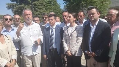 Polis kalkanını yumruklayan Marmaris Belediye Başkanı &Uuml;nl&uuml; hakim karşısına &ccedil;ıktı