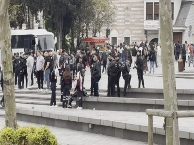 Polis saldırgana m&uuml;dahale etti: 4 yaralı!