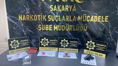 Polisi fark edince uyuşturucuları klozete d&ouml;kt&uuml;, sifon &ccedil;alışmayınca yakalandı