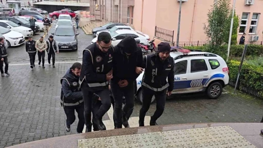 Polisin 4 aylık takibiyle d&uuml;zenlenen tefeci operasyonunda kuyumcu tutuklandı
