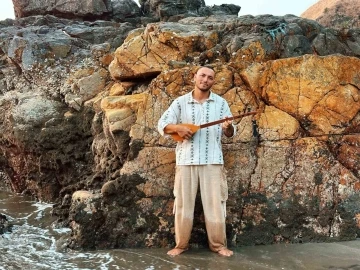 Polisliği bırakıp d&uuml;nya turuna &ccedil;ıktı, Malezya&rsquo;da ka&ccedil;ırıldı 13 saat dehşeti yaşadı