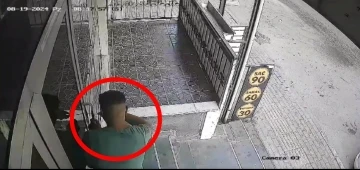 Polisten ka&ccedil;ıp aracın altında yakalanan 17 yaşındaki zanlı su&ccedil; makinesi &ccedil;ıktı