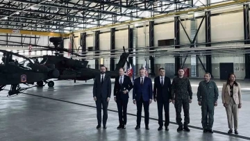 Polonya, ABD&rsquo;den 10 milyar dolara 96 adet Apache helikopteri satın alacak
