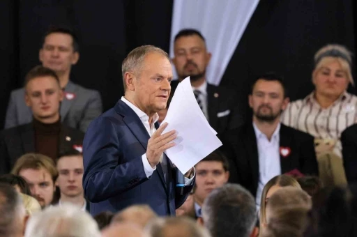 Polonya Başbakanı Tusk: "Sığınma hakkını ge&ccedil;ici s&uuml;reyle askıya alacağız"