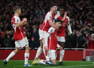 Premier Lig&rsquo;de Arsenal, yeniden liderliğe y&uuml;kseldi
