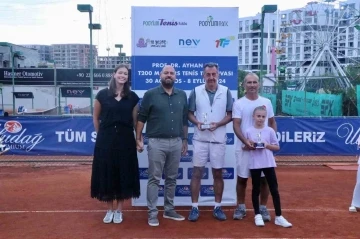 Prof. Dr. Ayhan Kızıl T200 Masters Tenis Turnuvası&rsquo;nda 7. yılın şampiyonları belli oldu