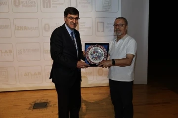 Prof. Dr. Naci G&ouml;r&uuml;r&rsquo;den &rsquo;depreme hazırlık konusunda sahaya inin&rsquo; &ccedil;ağrısı
