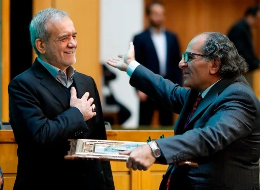 Prof. Dr. Nimet Yıldırım&rsquo;a İran&rsquo;dan b&uuml;y&uuml;k &ouml;d&uuml;l
