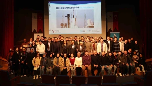 Prof. Dr. Sadık Kaka&ccedil; D&uuml;zce &Uuml;niversitesi &ouml;ğrencileriyle buluştu
