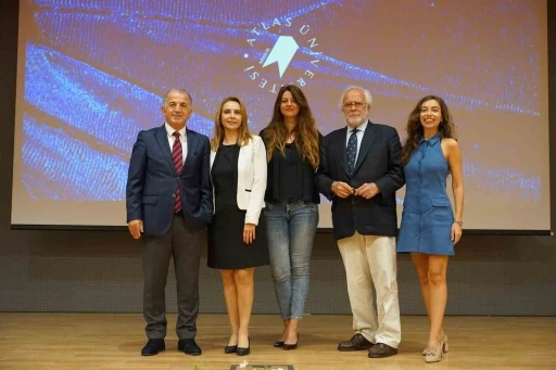 Prof. Dr. Selim Badur: &ldquo;Grip aşısı Kasım&rsquo;da olunmalı&rdquo;
