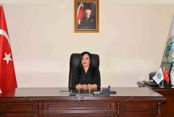 Profes&ouml;r kalp krizine yenik d&uuml;şt&uuml;
