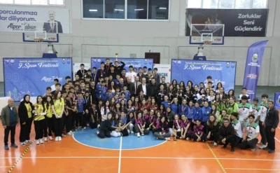 Bursa'da geniş katılımlı atletizm yarışları!