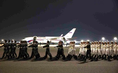 Putin&rsquo;in &Ccedil;in ziyareti başladı