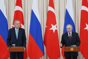 Putin: &ldquo;Rus tarım &uuml;r&uuml;nlerinin ihracatı ile ilgili yaptırımlar kaldırılırsa anlaşmaya d&ouml;nmeye hazırız"
