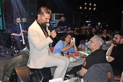 Bursa'ya gelen Mehmet Ali Erbil: 29 yıldır nafaka &ouml;deyen d&uuml;nyadaki tek adamım