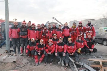 Deprem b&ouml;lgesinden d&ouml;nen Bursa NAK ekibi yaşananları anlattı 
