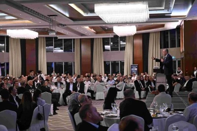 "Bursa, T&uuml;rkiye ekonomisi a&ccedil;ısından &ccedil;ok &ouml;nemli bir &ouml;l&ccedil;eğe sahip"