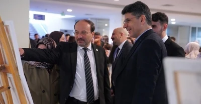 "Geleceğin ışığı &ccedil;ocuk ve ergen" temasıyla &uuml;&ccedil;&uuml;nc&uuml;s&uuml; d&uuml;zenlenen psikoloji zirvesi" başladı
