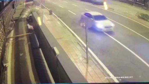 "K&uuml;f&uuml;rl&uuml; konuşma" diye uyardığı kişiler kafeye tabancayla ateş etti
