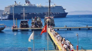 "Mein Schiff 5" yeniden Bodrum&rsquo;da

