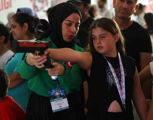 "Milli Lazer Silahı" Adana&rsquo;da g&ouml;r&uuml;c&uuml;ye &ccedil;ıktı
