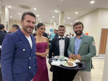 "M&uuml;zik piyasasında sosyal medyanın etkisiyle her g&uuml;n bin yeni şarkı paylaşılıyor"
