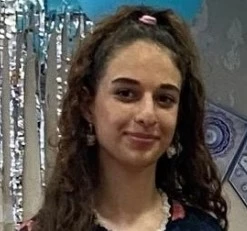 "Okula gidiyorum" diye evden &ccedil;ıkan 15 yaşındaki kızdan haber alınamıyor