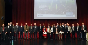 "Ulusal Bitki Besleme ve G&uuml;bre Y&ouml;netimi&rdquo; sempozyumuna yoğun ilgi
