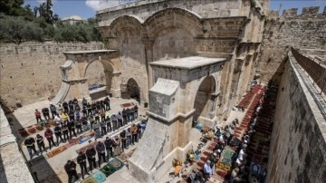 Rahmet Kapısı konumu ve mimari dokusuyla Mescid-i Aksa'nın "ayrılmaz par&ccedil;ası"
