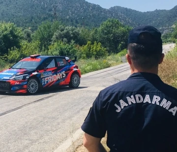 Rallide g&uuml;venlik tedbirlerini jandarma sağladı
