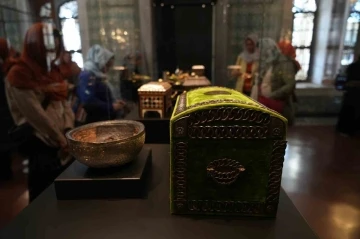 Ramazan ayında Topkapı Sarayı Mukaddes Emanetler Dairesi&rsquo;ne yoğun ilgi
