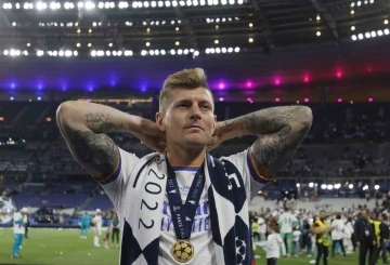 Real Madrid&rsquo;in Alman yıldızı Toni Kroos, futbolu bırakacağını a&ccedil;ıkladı