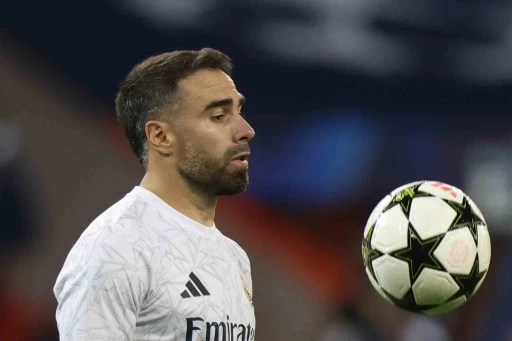 Real Madrid, sezonu kapatan Carvajal&rsquo;ın s&ouml;zleşmesini uzattı
