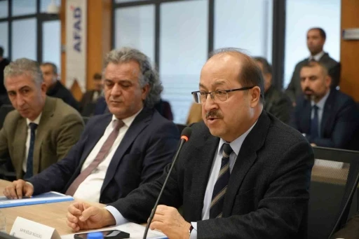 Refahiye- Erzincan yolunda kazaların &ouml;n&uuml;ne ge&ccedil;ebilmek i&ccedil;in ihale yapıldı
