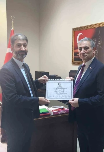 Rekora giden muhtar yeniden se&ccedil;ildi
