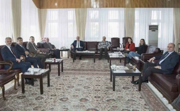 Rekt&ouml;r &Ccedil;omaklı, Prof. Dr. Peker&rsquo;i ağırladı
