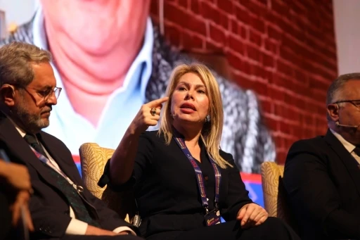 Rekt&ouml;r &Ouml;zkan&rsquo;dan sağlıkta şiddetle m&uuml;cadele vurgusu: &ldquo;Şiddet uygulayan sağlık hizmeti almamalı&rdquo;
