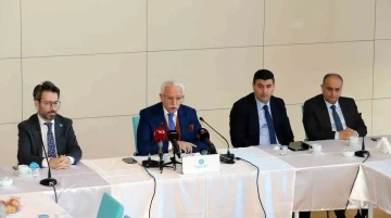 Rekt&ouml;r Zorlu "Geleneksel Basın Buluşması"nda projeler hakkında bilgi verdi
