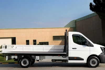 Renault Master&rsquo;dan G&uuml;&ccedil;l&uuml; D&ouml;n&uuml;ş