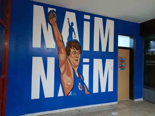 Ressam Erdi G&uuml;r ve &ouml;ğrencilerinin sanat yolculuğu
