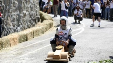 Rize'de "14. Geleneksel Red Bull Formulaz Tahta Araba Şenliği" d&uuml;zenlendi