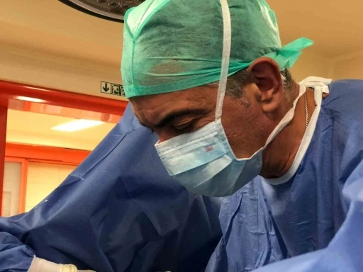 Robotik cerrahi ile b&ouml;brek t&uuml;m&ouml;rlerine ge&ccedil;it yok
