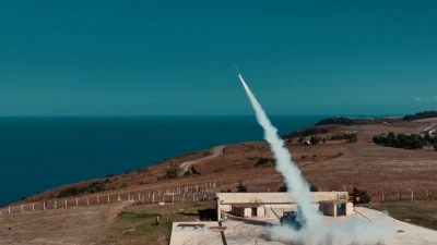 Roketsan'ın TRLG-122 f&uuml;zesi ilk kez hafif bir ara&ccedil;tan fırlatıldı