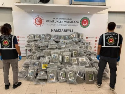Romanya'da Bursa'ya gelen ara&ccedil;ta 288 kilogram uyuşturucu ele ge&ccedil;irildi