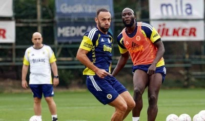 Romelu Lukaku, Fenerbah&ccedil;e ile ilk antrenmanına &ccedil;ıktı