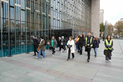 &ldquo;Rotamız sanat&rdquo; turuyla Beylikd&uuml;z&uuml;&rsquo;nden Taksim&rsquo;e k&uuml;lt&uuml;r yolculuğu
