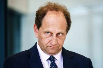 Rusya, Alman b&uuml;y&uuml;kel&ccedil;iyi bakanlığa &ccedil;ağırdı
